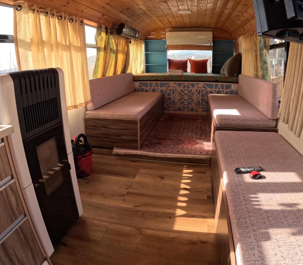 The Bus Lejlighed Majdal Shams Eksteriør billede